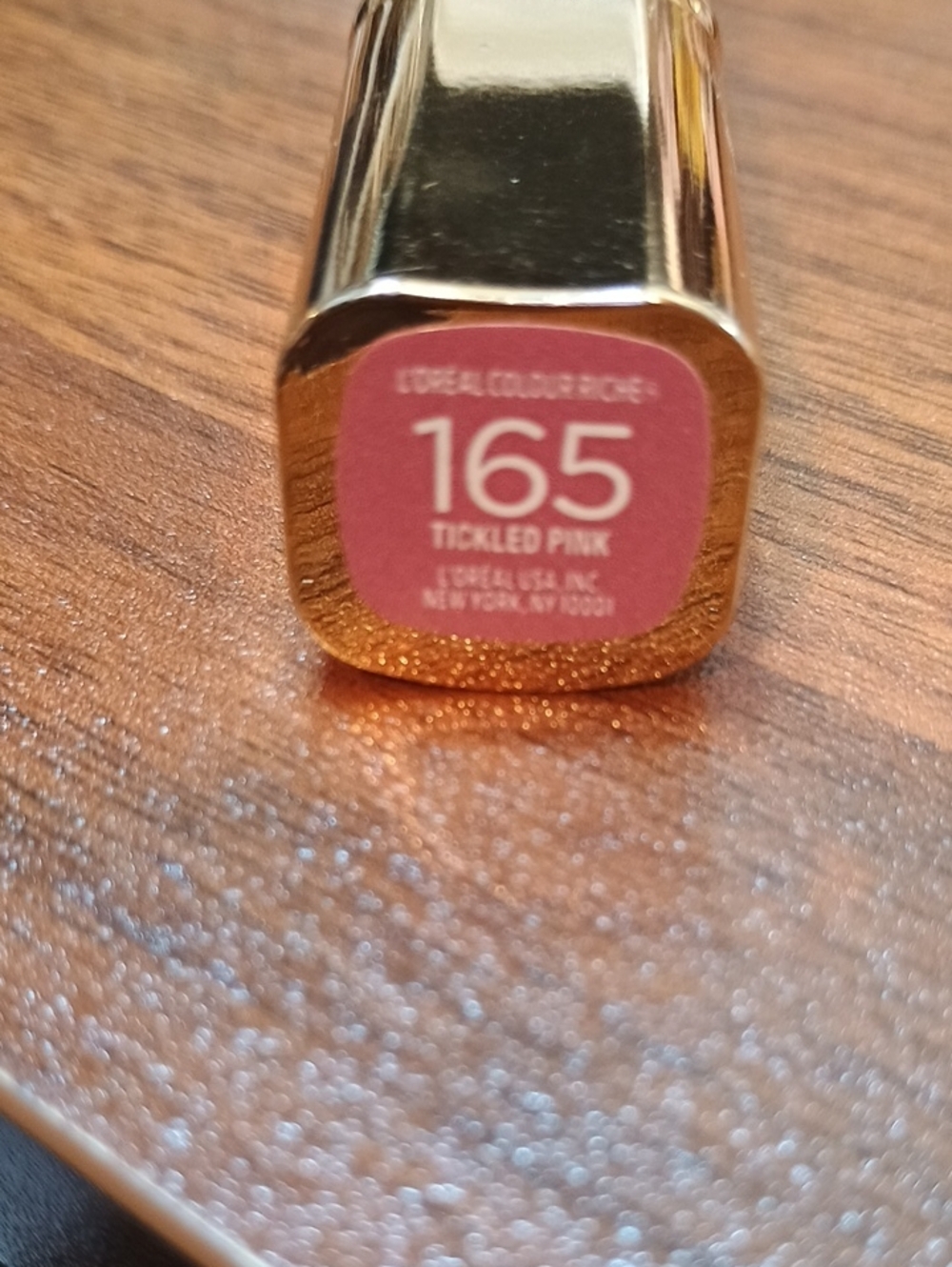 L'Oreal Paris Colour Riche Original Satin Lipstick, 165 Tickled Pink - Picture 5 of 5